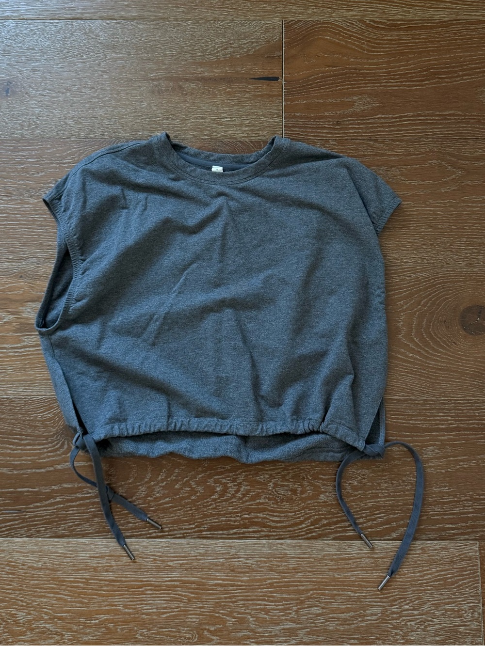 Stori Cropped Grey Top